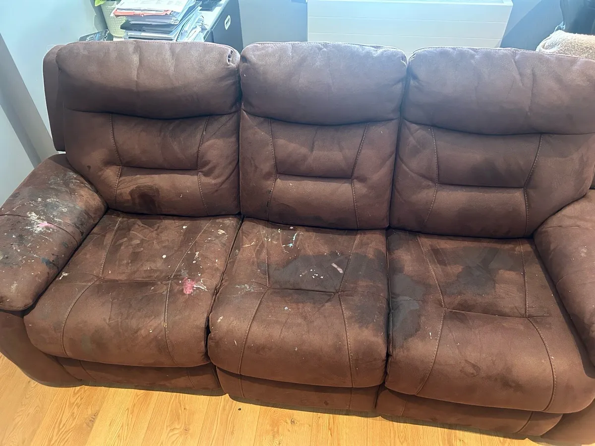 FREE Recliner 3 Seater - Image 1