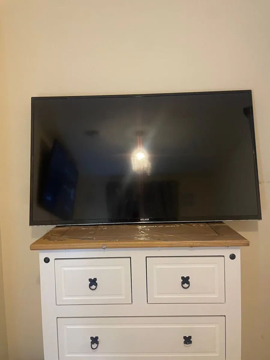 55 inch smart tv - Image 2