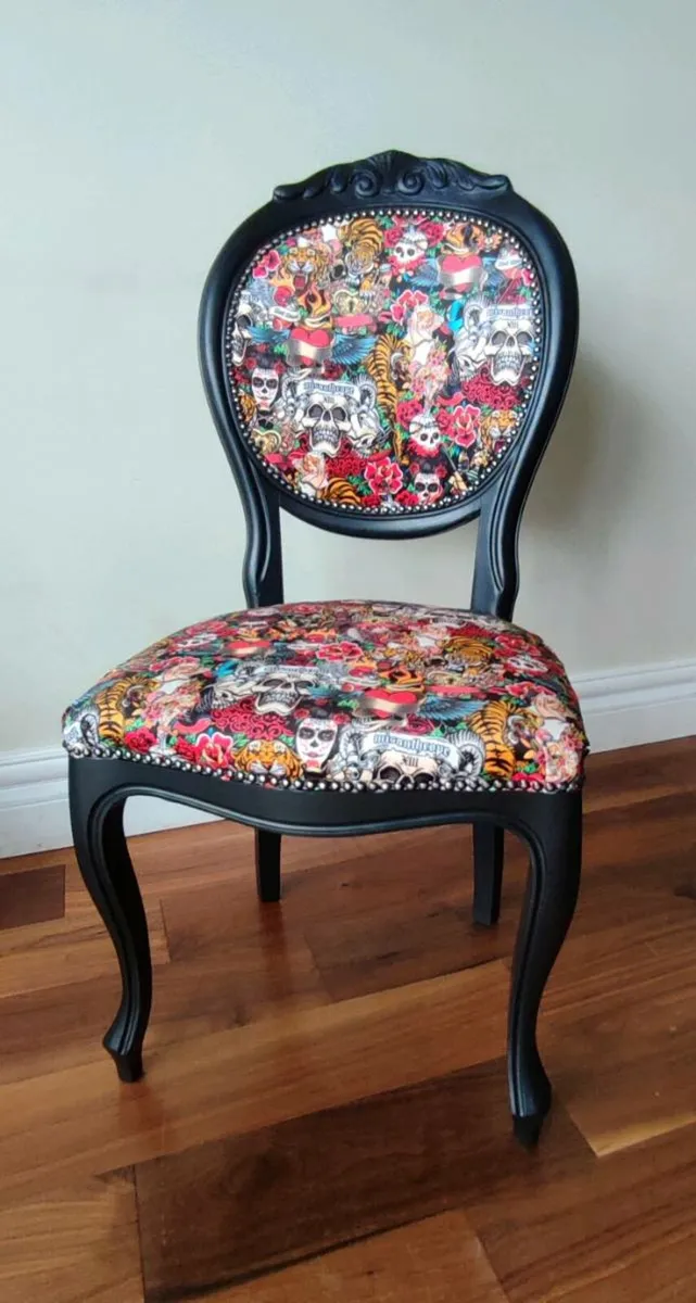Black bespoke chair - Image 4