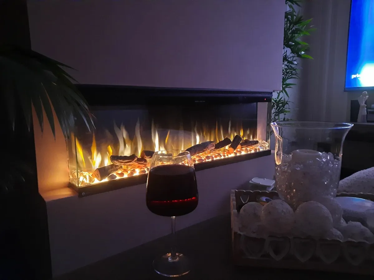 3 sides Electric fireplace. FREE delivery - Image 2