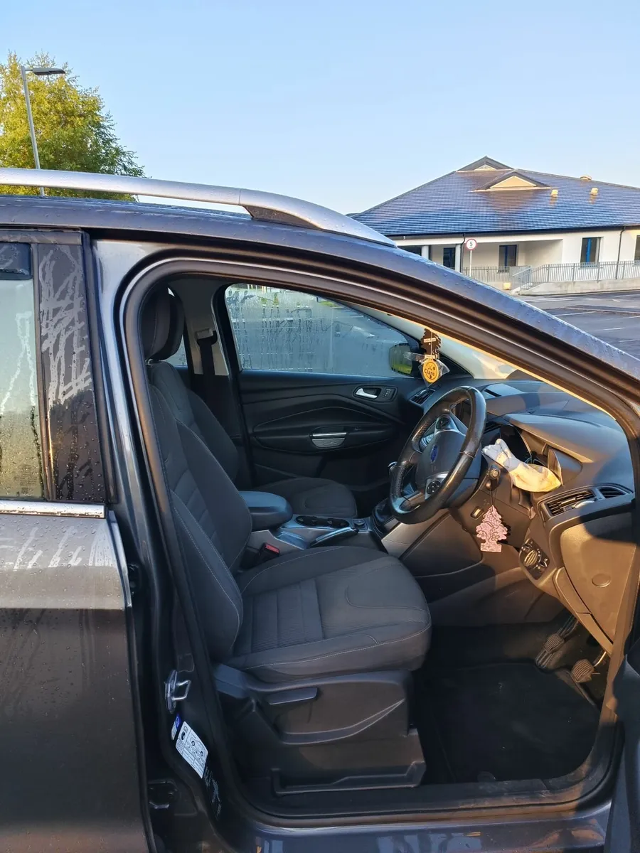 Ford Kuga 2016 - Image 2