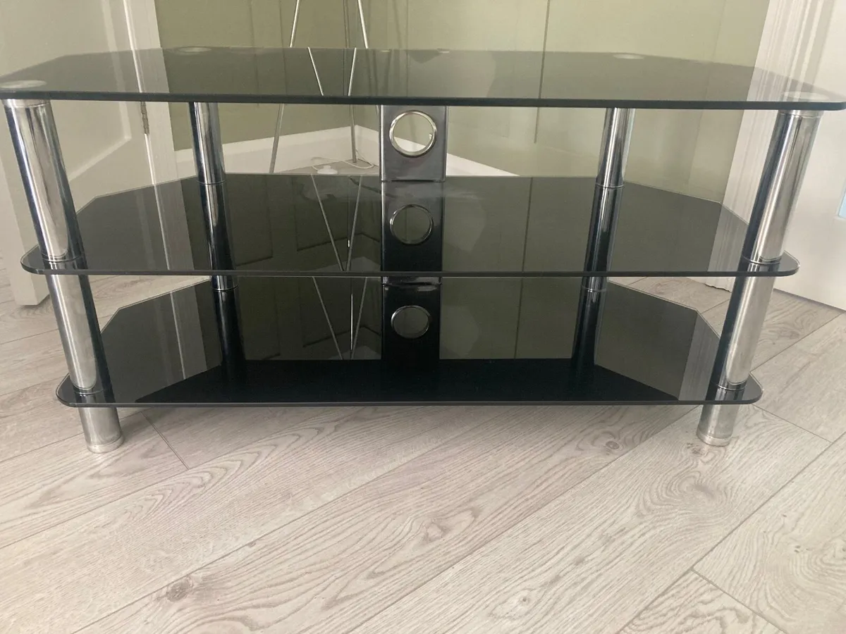 Tv stand - Image 1
