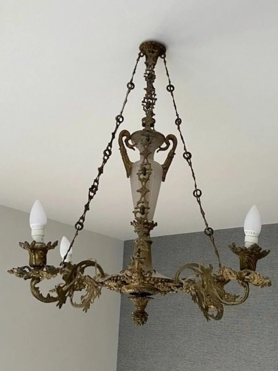 Chandalier - Image 3