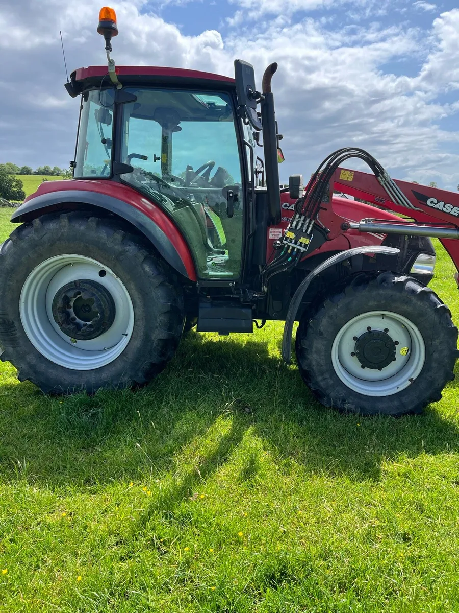 2020 case farmall 105 C with loader - Image 4