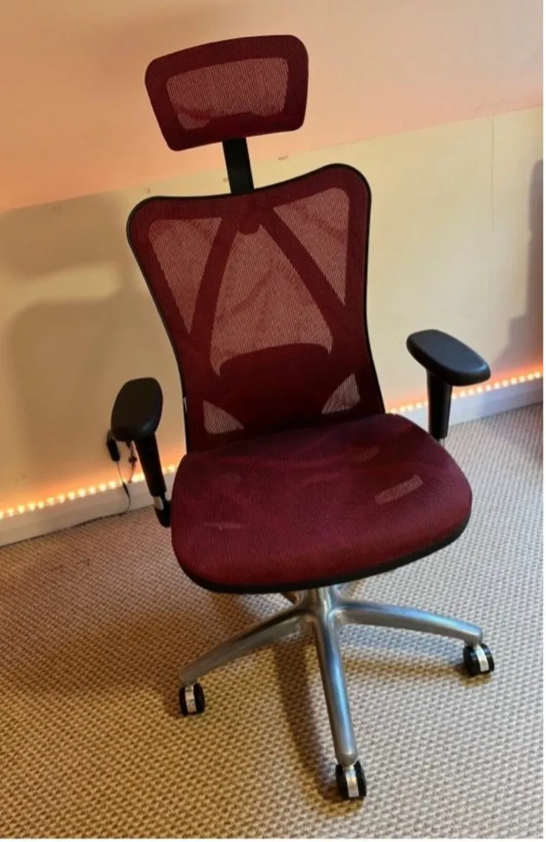 Ergonomic office chair