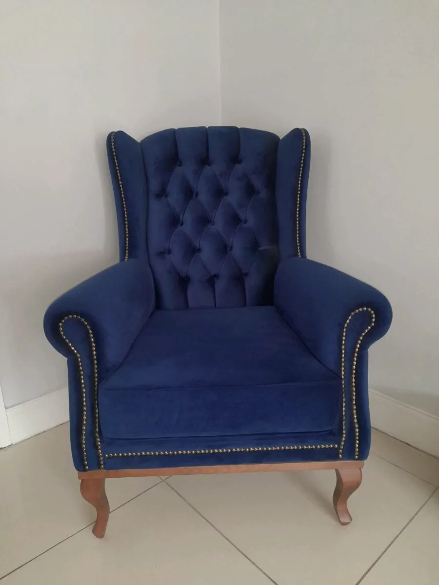 200 euros Royal Navy Armchair with Oak - Image 1