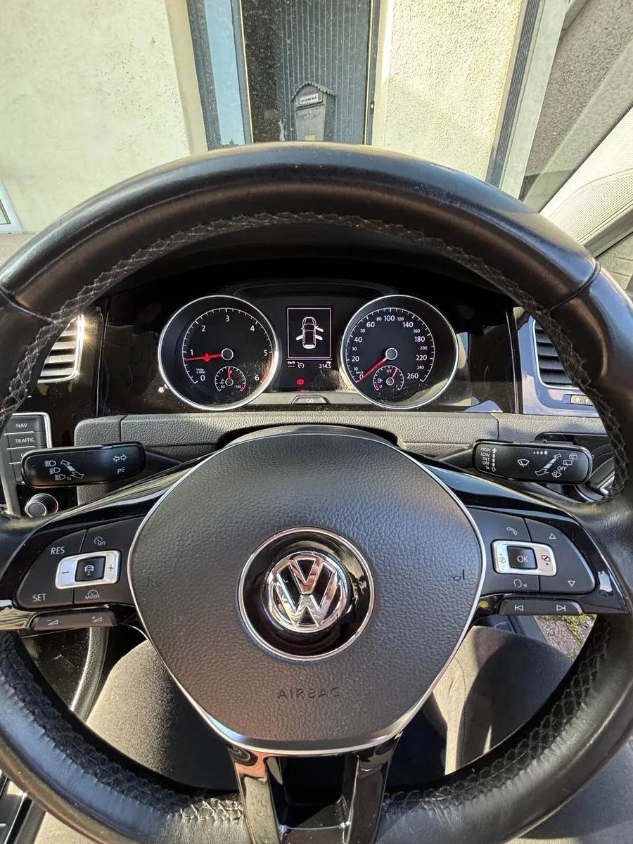 Volkswagen Golf 2017 - Image 2