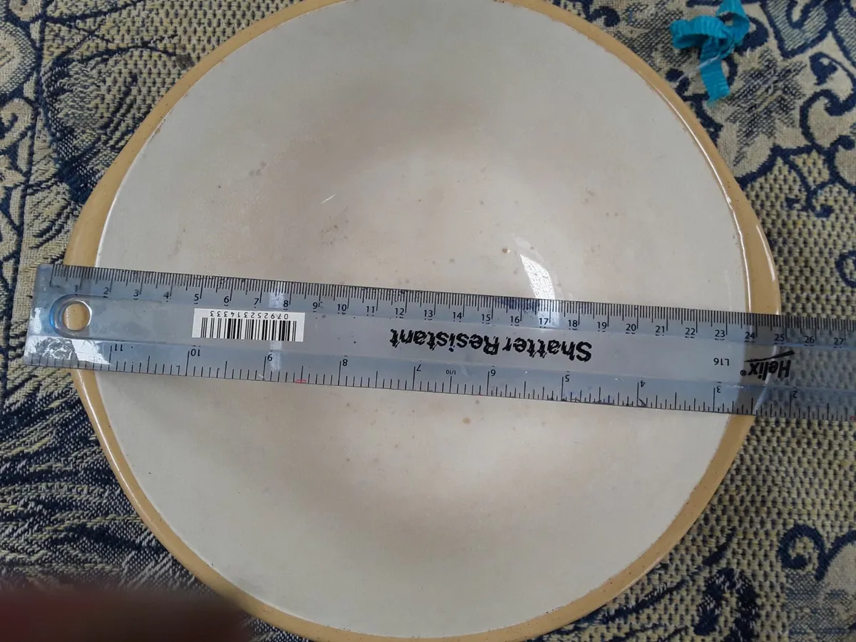 Collectible vintage baking  bowl - Image 4