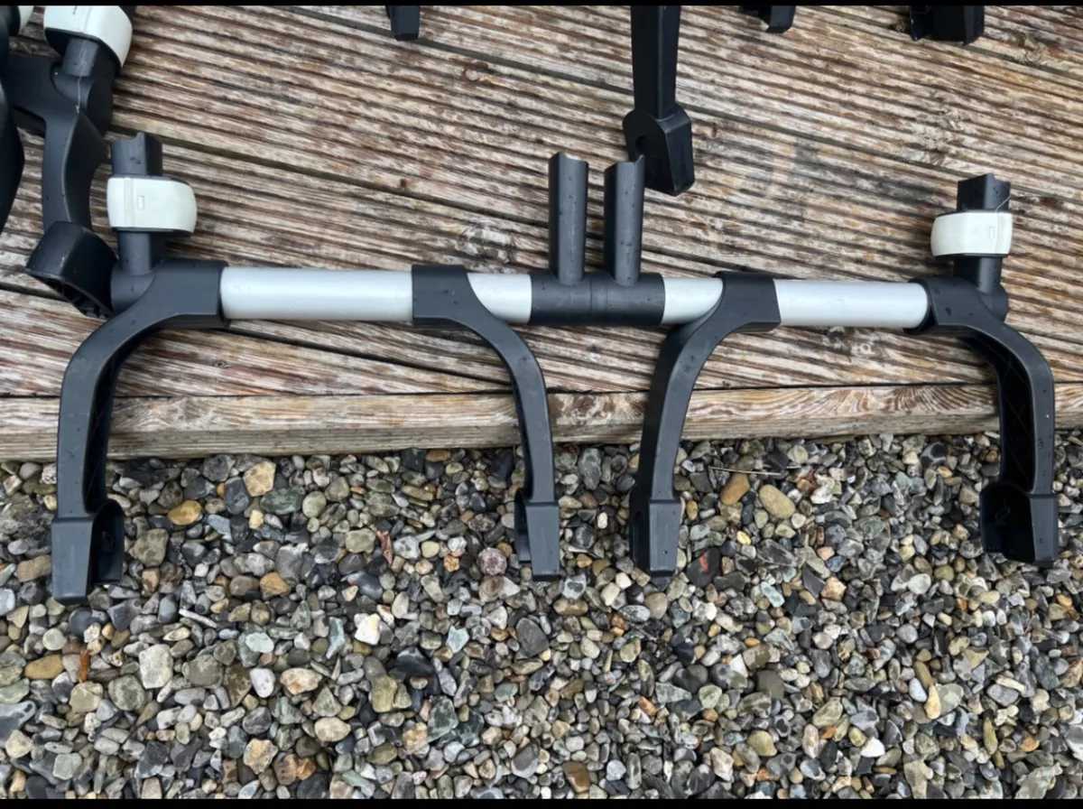 Bugaboo Donkey Maxi cosy car seat adapters - Image 3