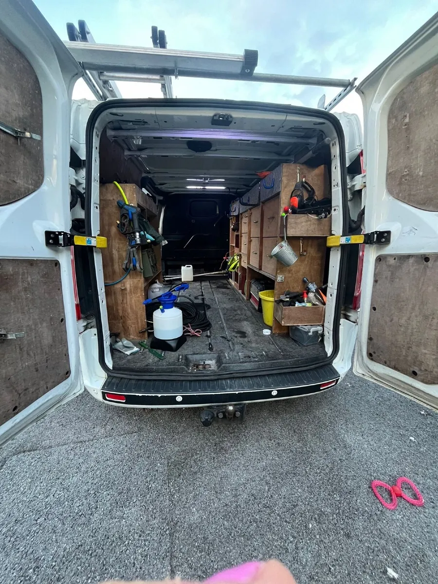 Ford Transit Custom - Image 4