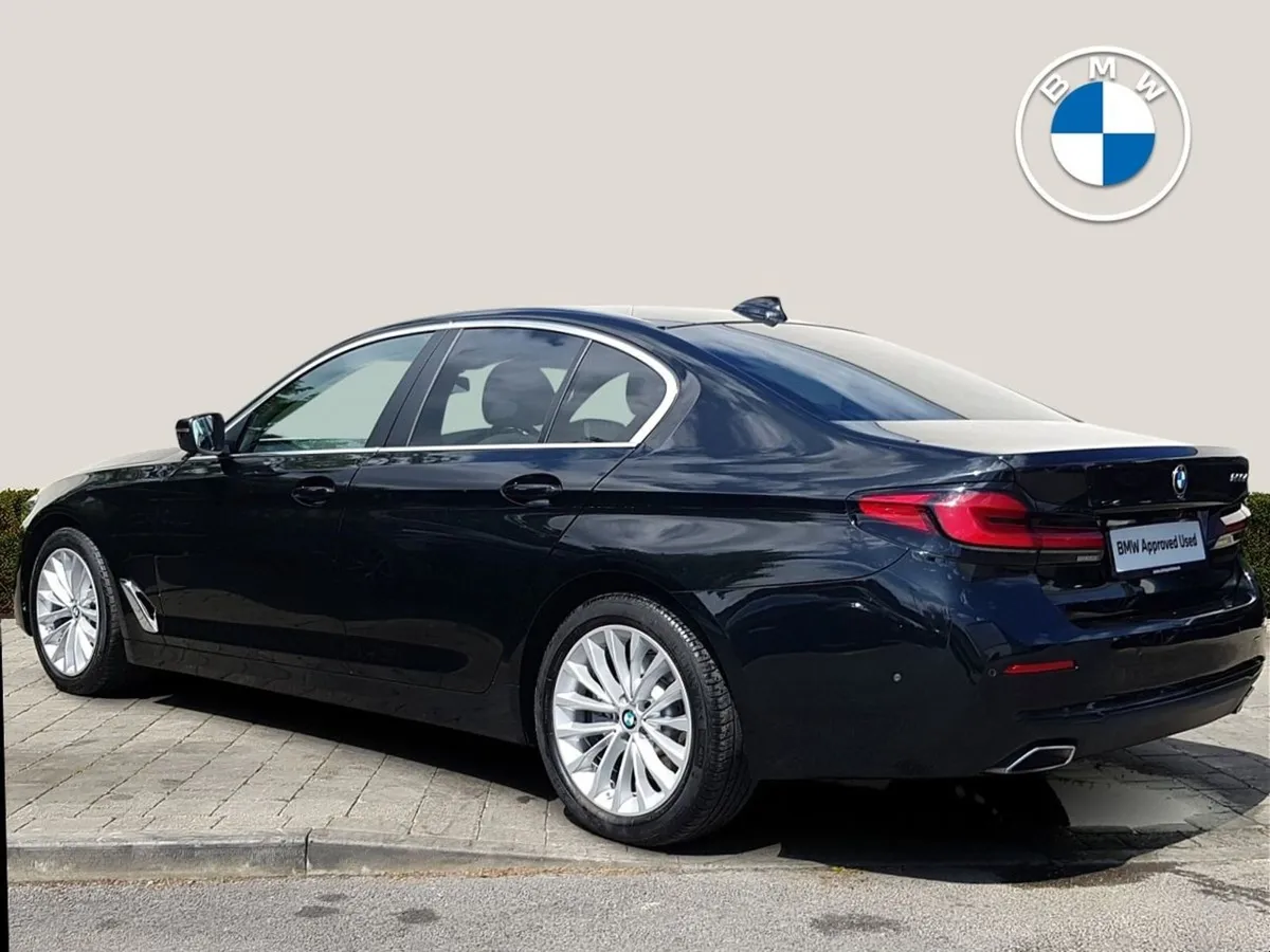 BMW 5 Series 520d SE - Image 2