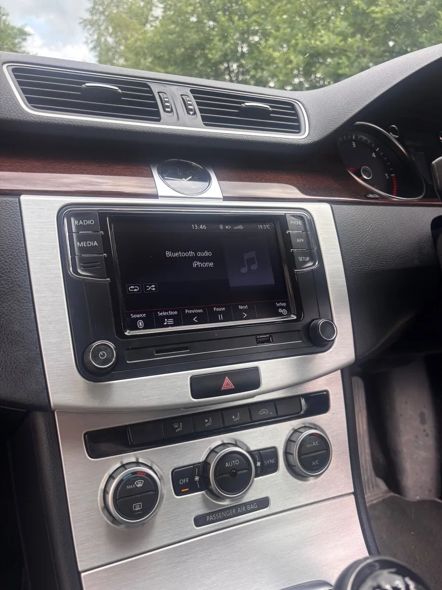 Volkswagen Passat 2014 - Image 3