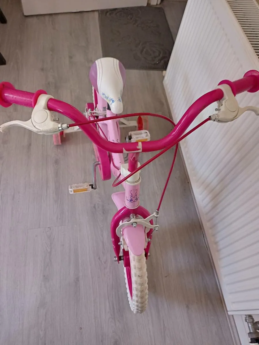 Kids angel bike size 14 inch wheels. - Image 4