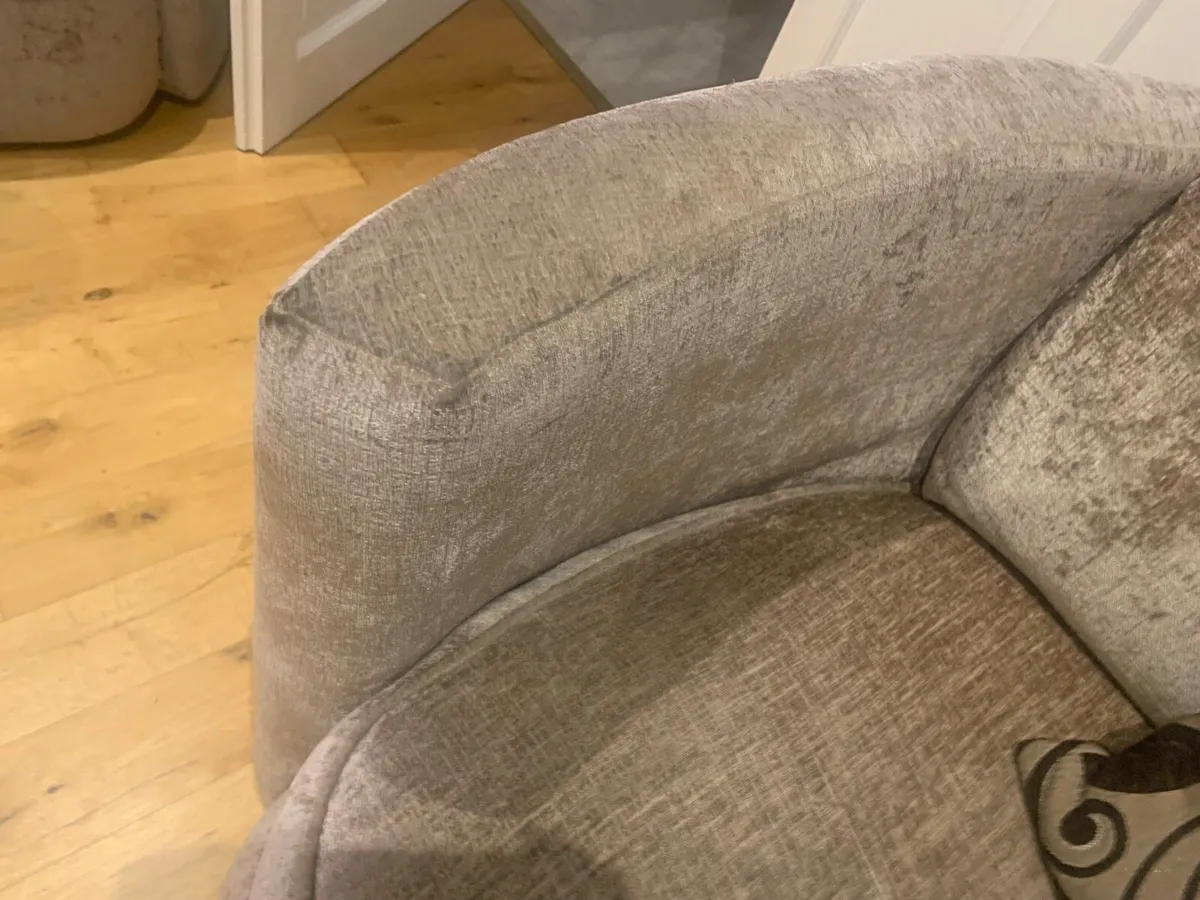 3 piece suite - Image 3