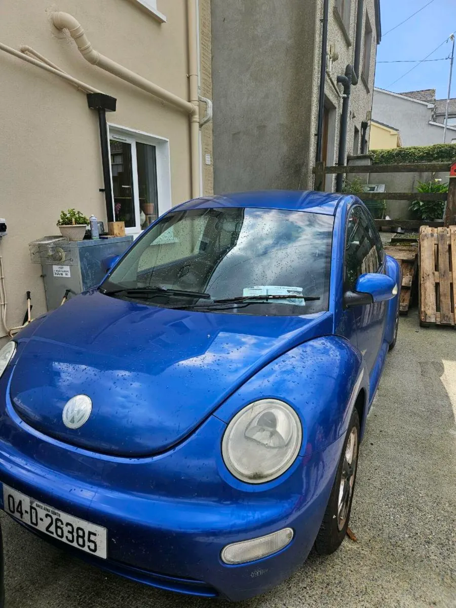 Volkswagen Beetle '04 drives great.Taxed till July - Image 1