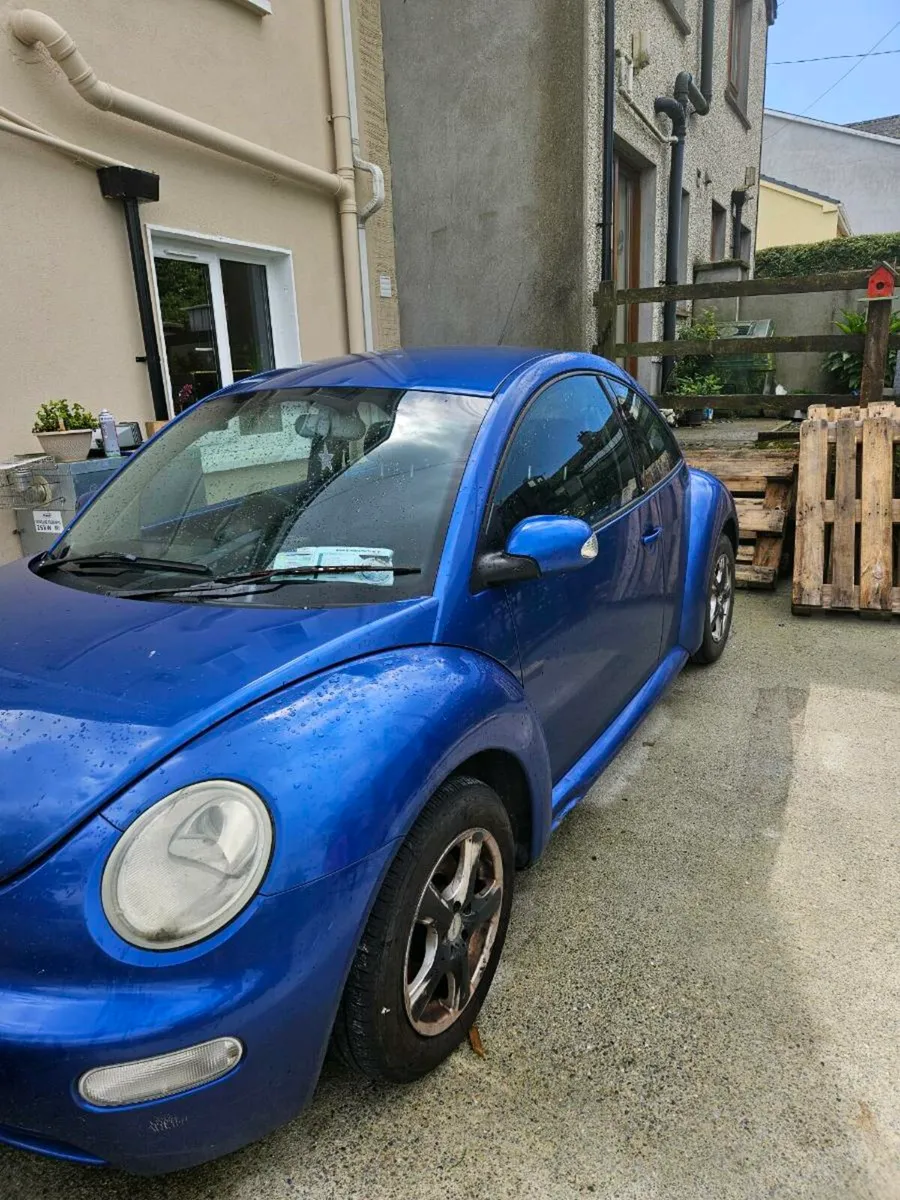 Volkswagen Beetle '04 drives great.Taxed till July - Image 4