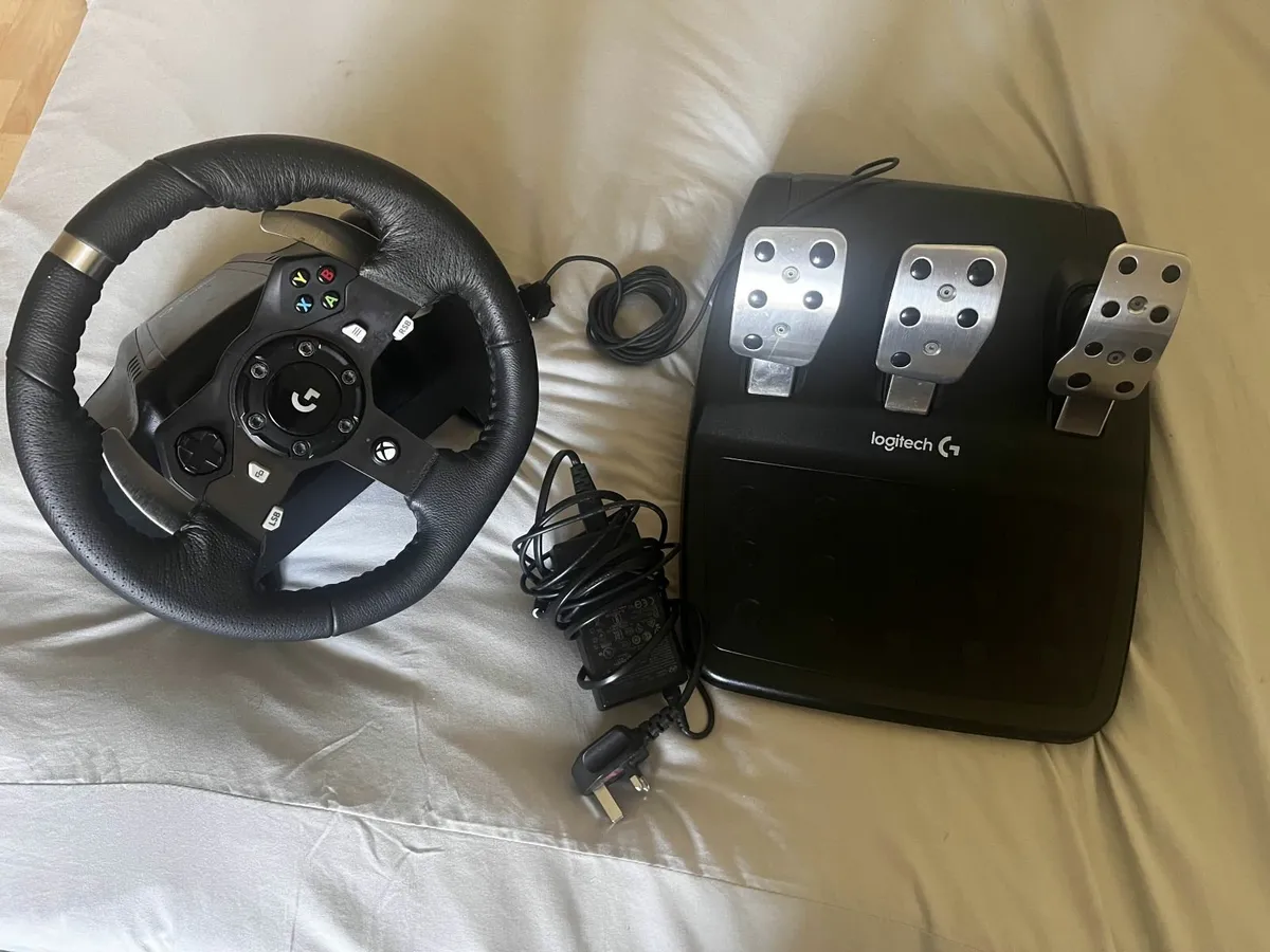 Logitech g920 steering wheel