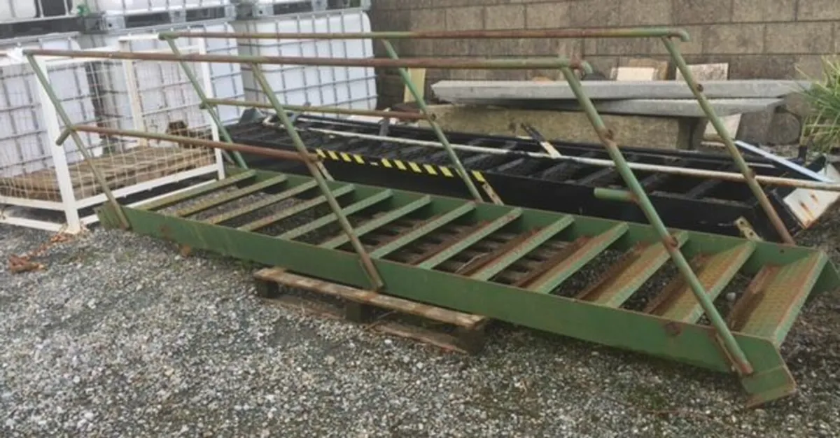 Steel Stairs - Image 2