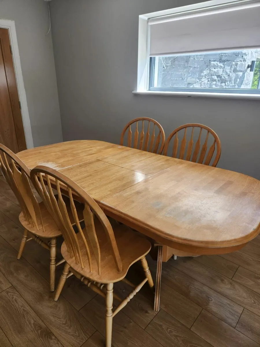 Dining table and chairs - Image 3