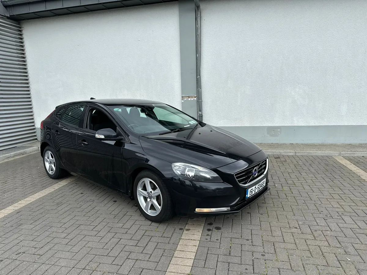 Volvo V40    15.     1.6d    Nct 12/25 Tax 06/25 - Image 2