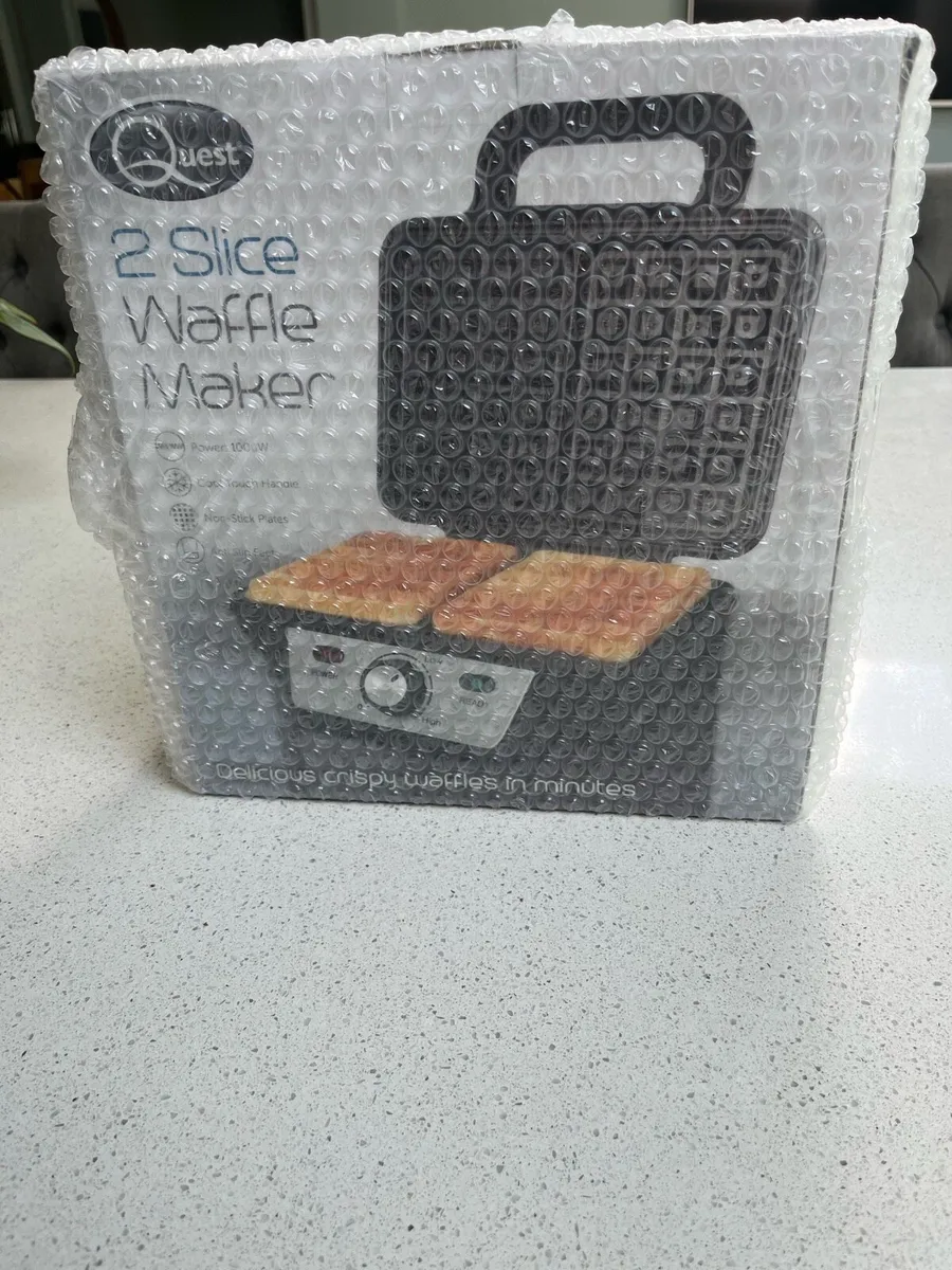 Quest 2 Slice Waffle Maker