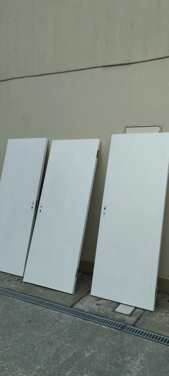 Free doors