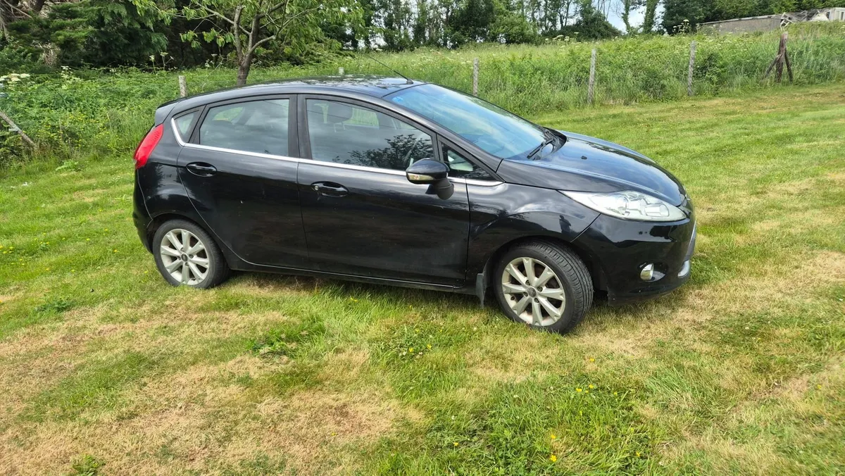Ford Fiesta 2010 Zetec - Image 1