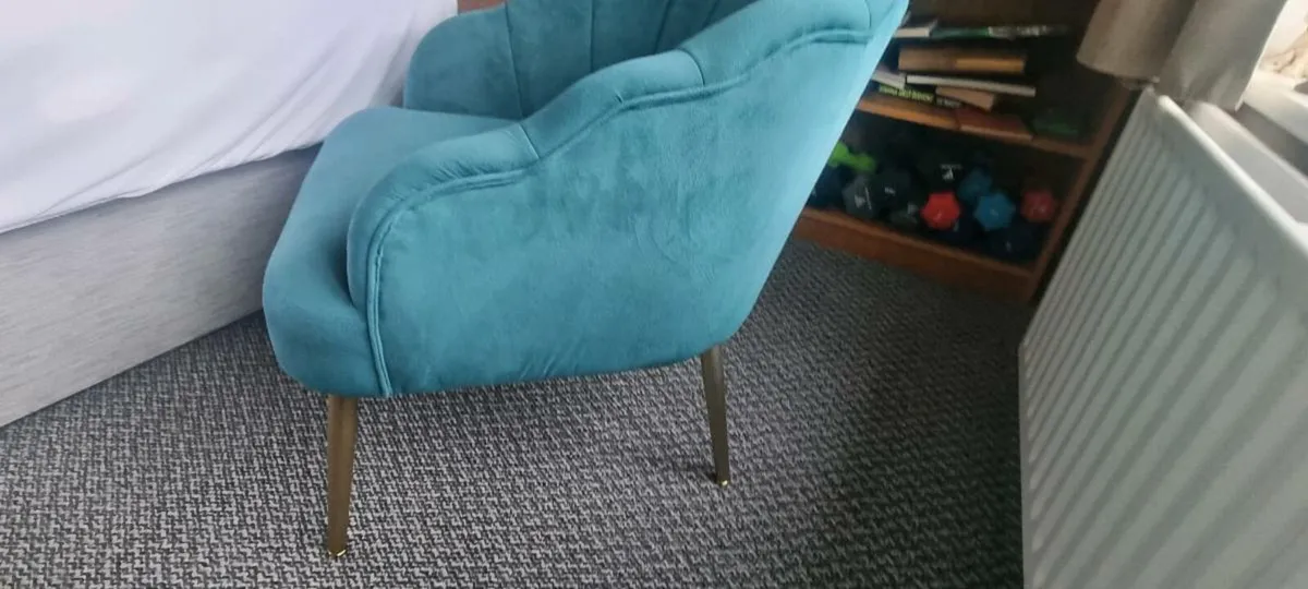 2 x Stunning Teal Scallop Occasional Chairs - Soph - Image 2