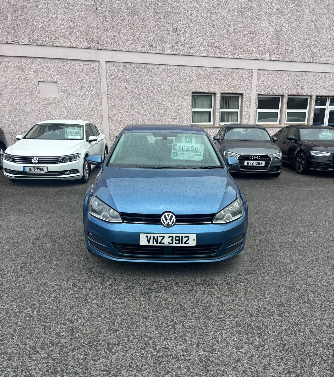 2015 Volkswagen Golf Match 2.0 TDI - Image 2
