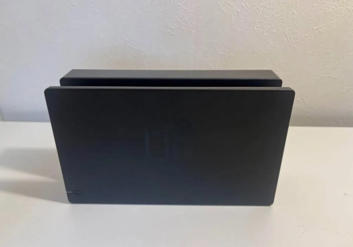 Nintendo Switch Package - Image 3
