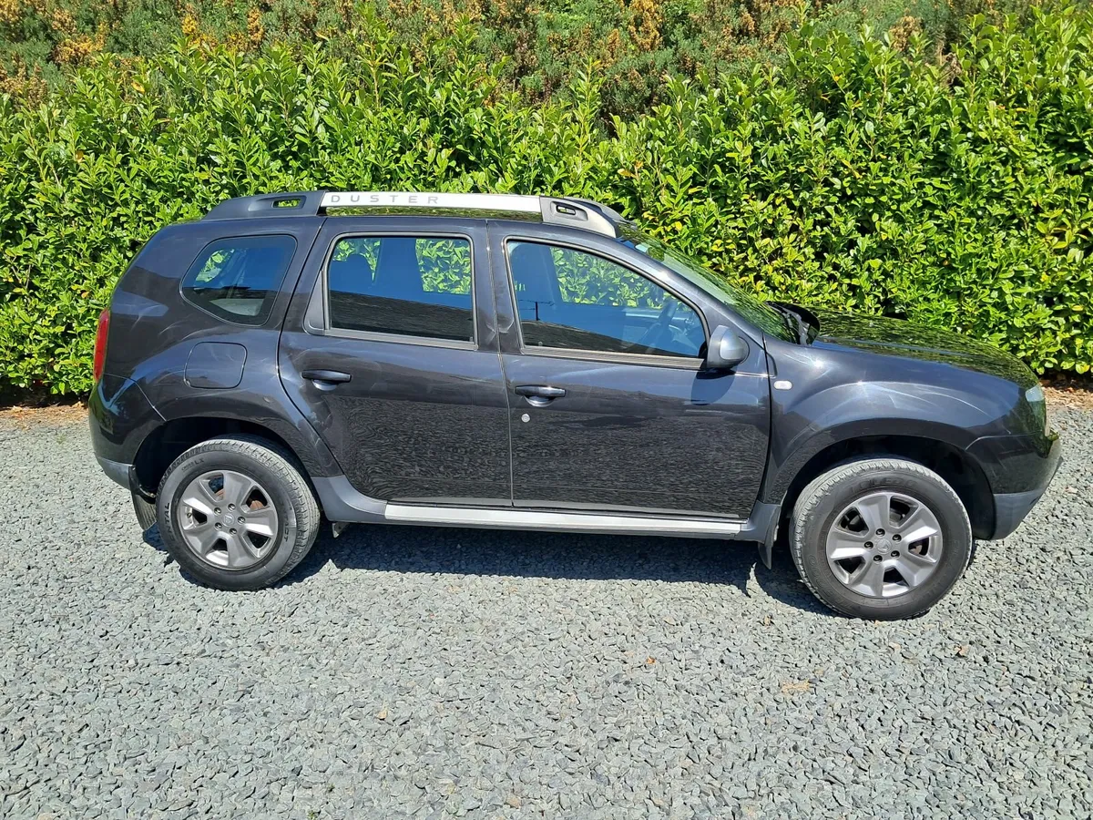 161 DACIA DUSTER 1.5 DIESEL LOW KM - Image 4