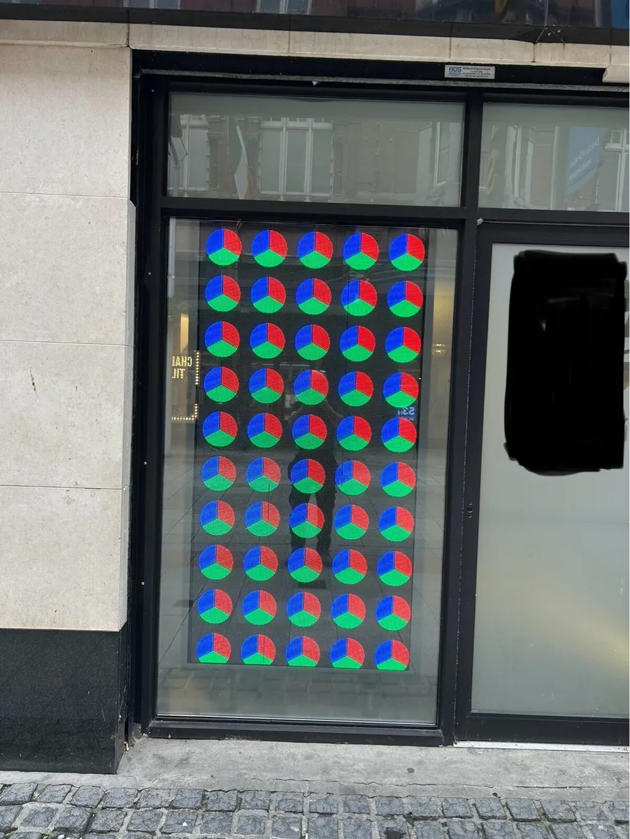 LED video wall + Controller - Image 1