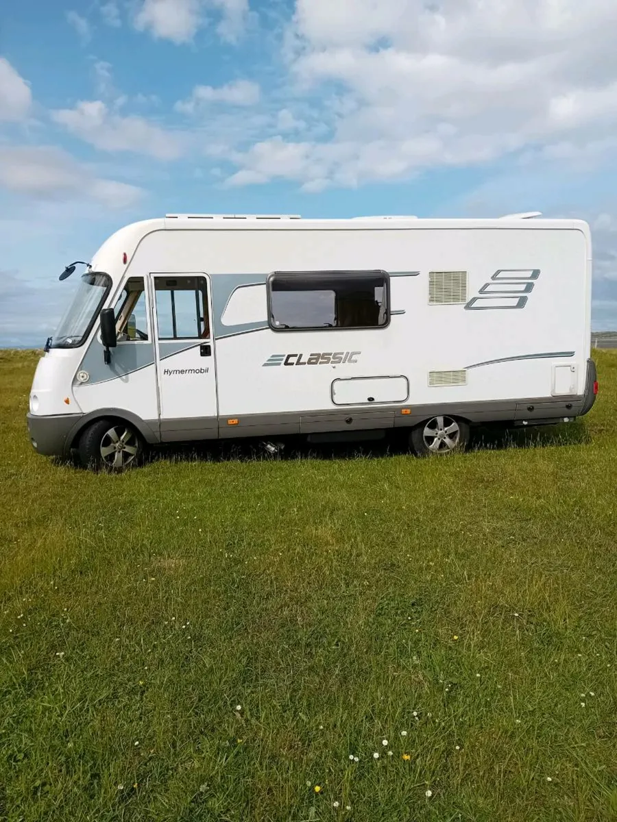2007 Hymer A Class Luxury 5 Berth Motorhome - Image 3