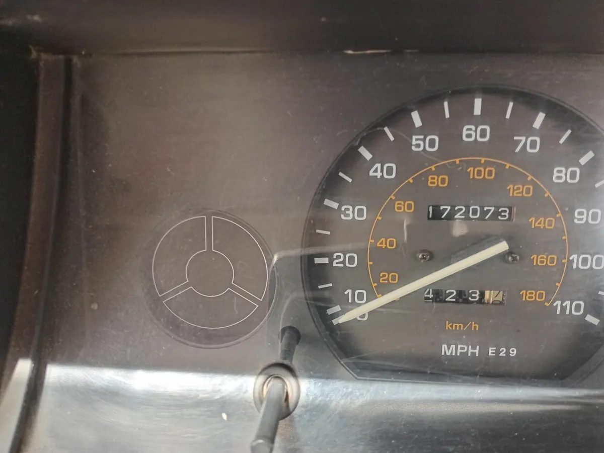 Toyota Corolla Van 1990 1.8 diesel low miles - Image 2