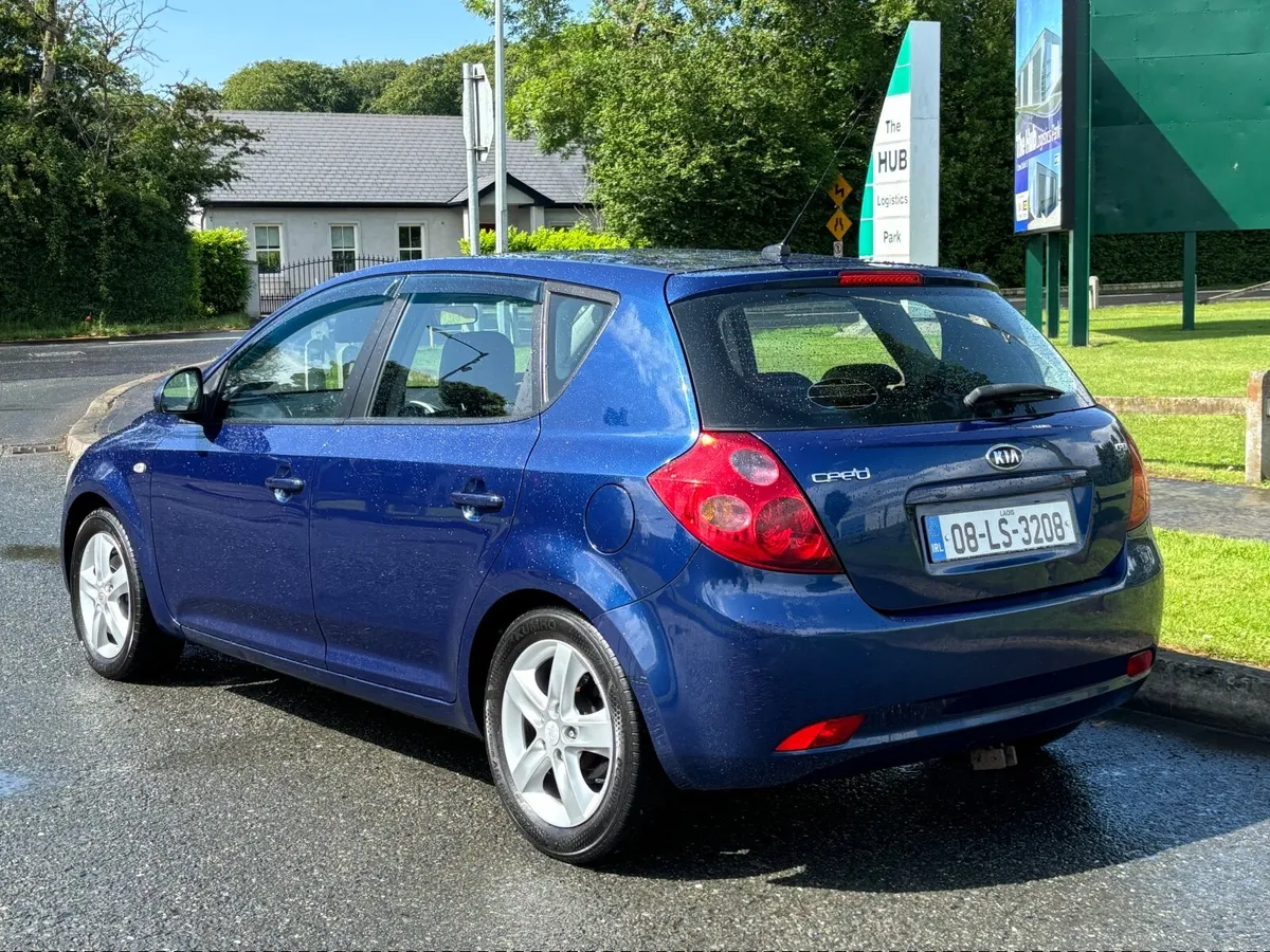 Kia Ceed 1.6 D EX 5DR 2008 *NCT & TAX* - Image 4