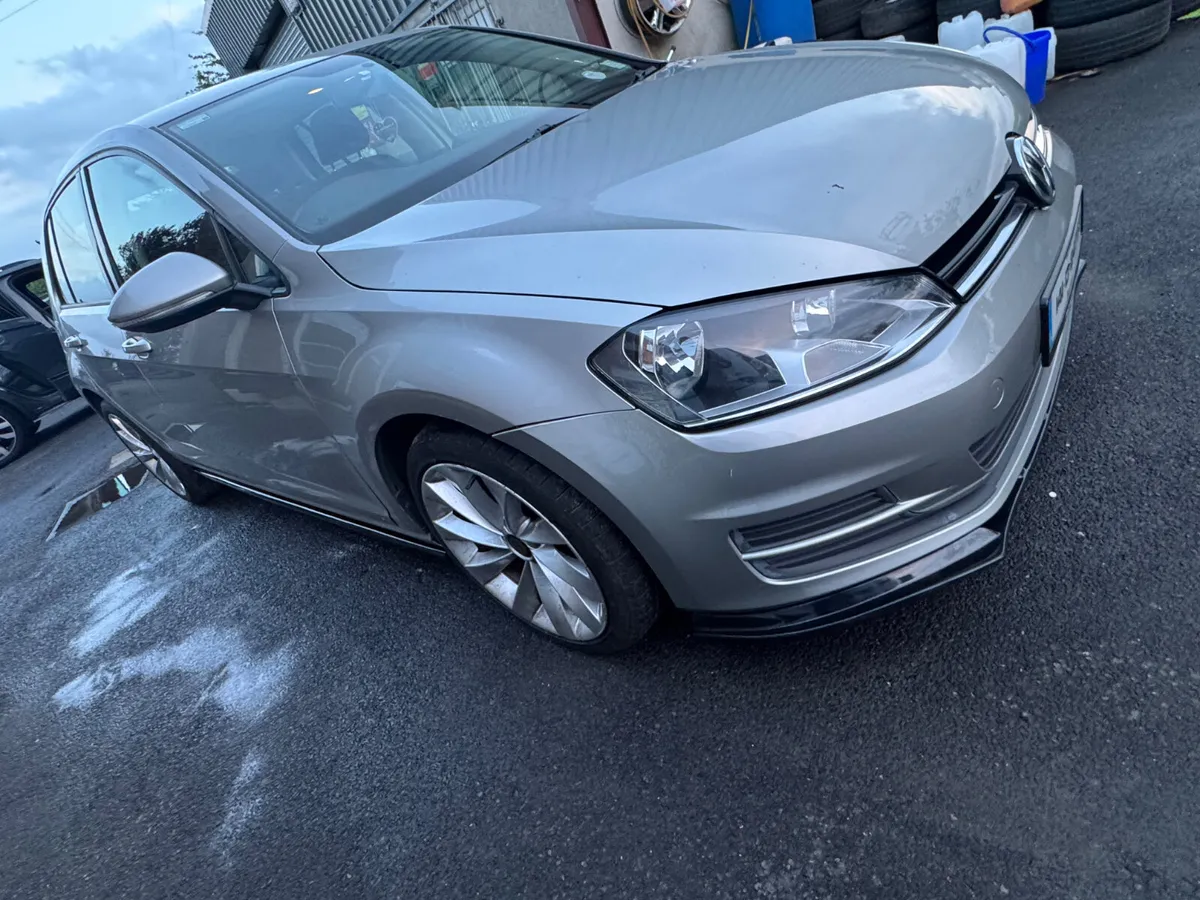 Volkswagen Golf 2014 - Image 1