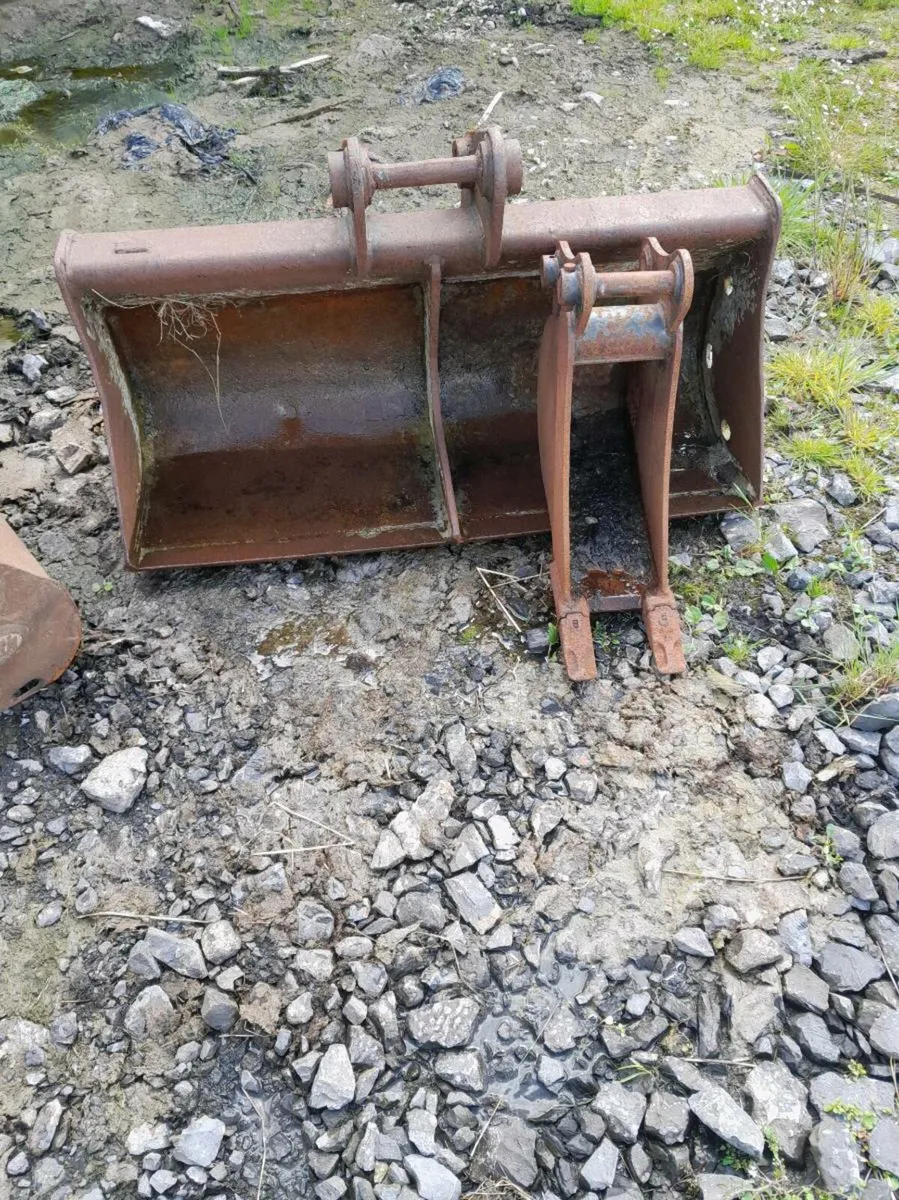 3 ton digger - Image 4