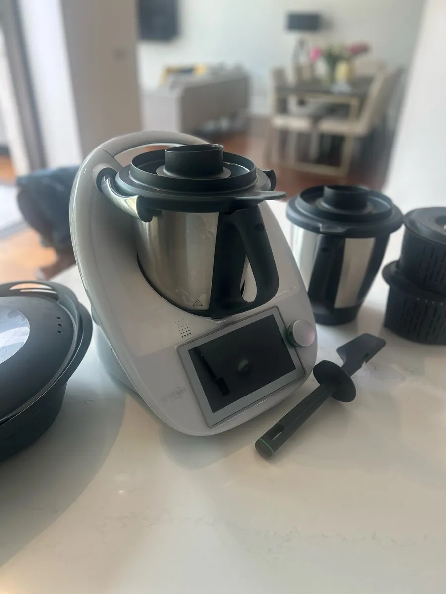 Thermomix + extra bowl - Image 2