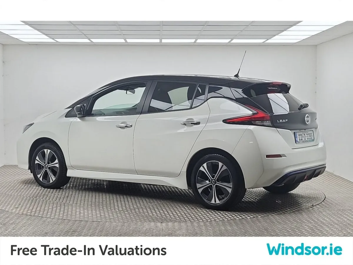 Nissan Leaf Leaf SV 62 Kwh big Battery - Image 4