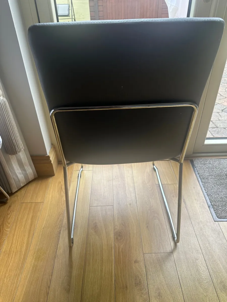 Chairs - Image 3