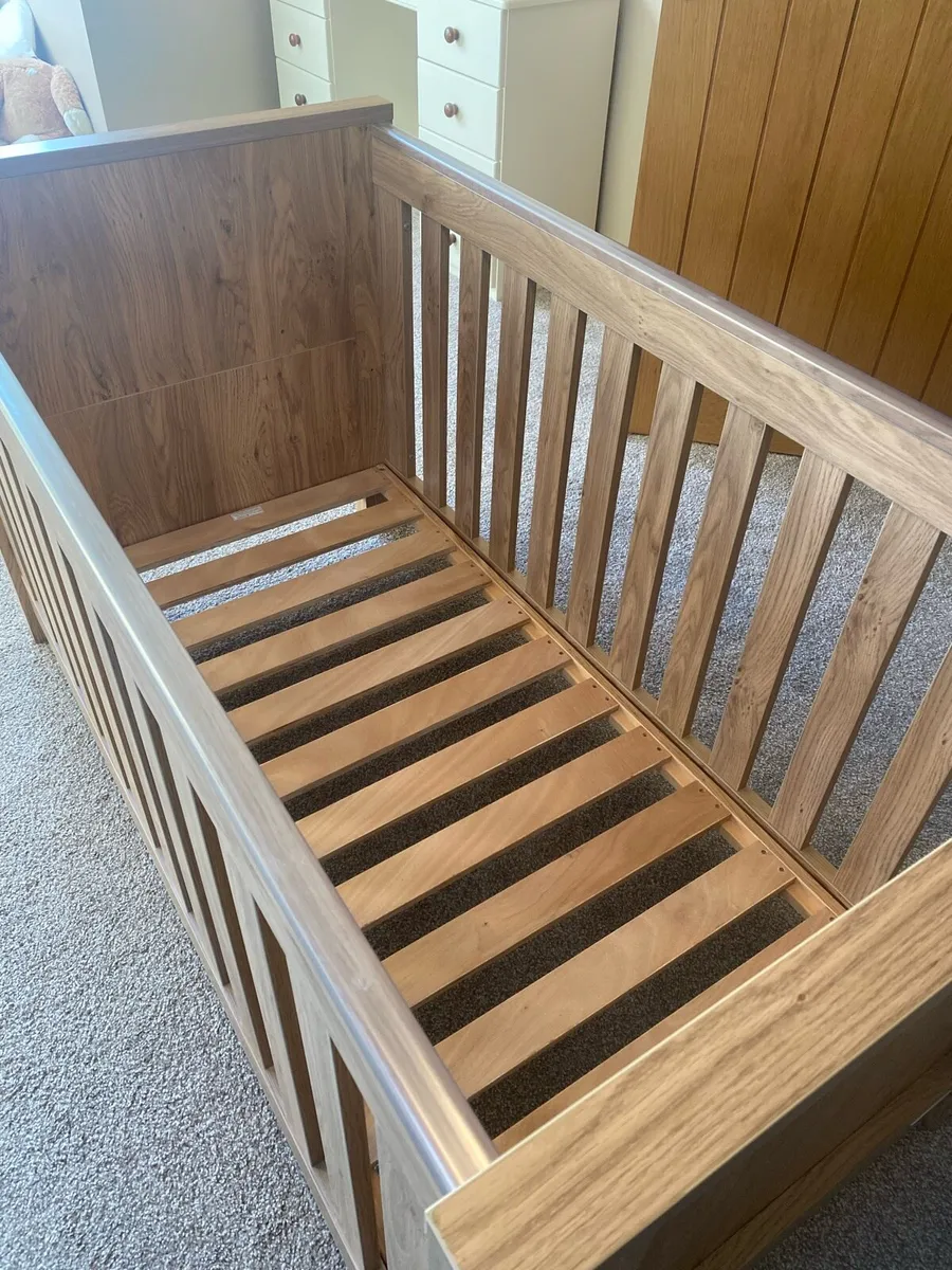 Bordeaux Oak Cot Bed - Image 2