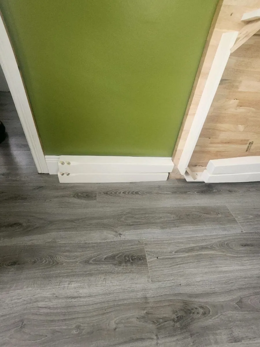 Kitchen table - Image 3