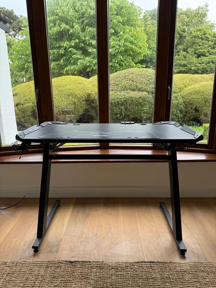 Gamer desk - Image 2