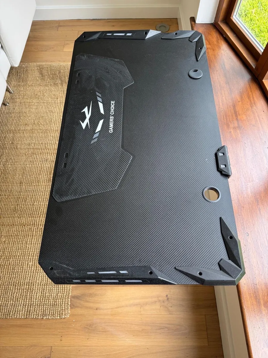 Gamer desk - Image 3