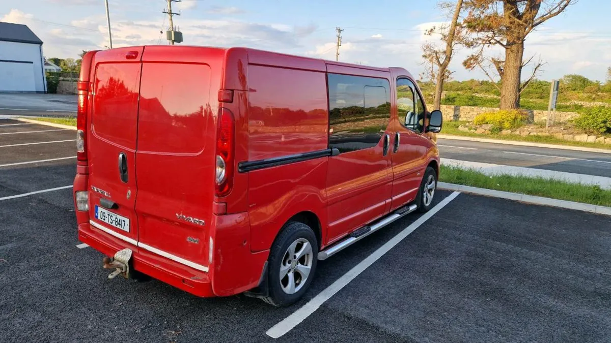 Vauxhall Vivaro - Image 2