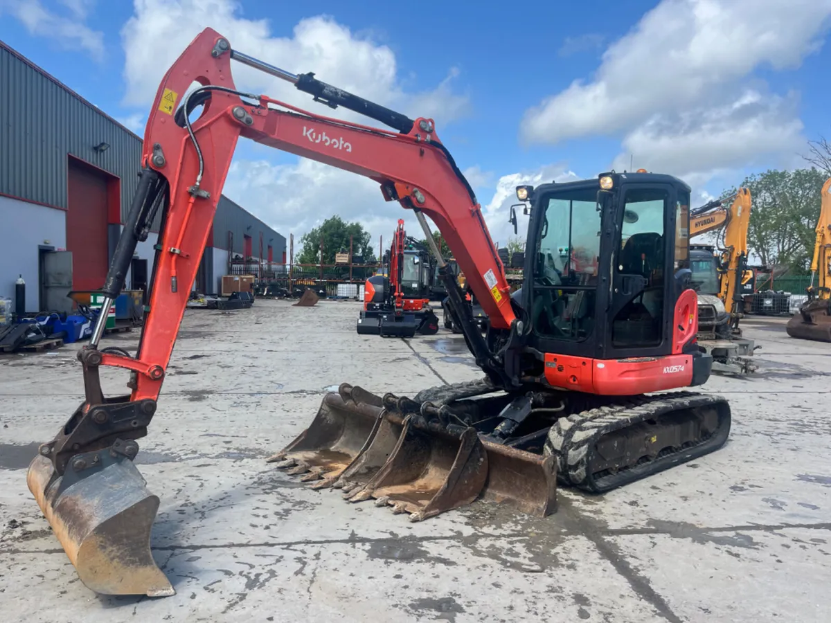 2018 Kubota KX057-4 - Image 2