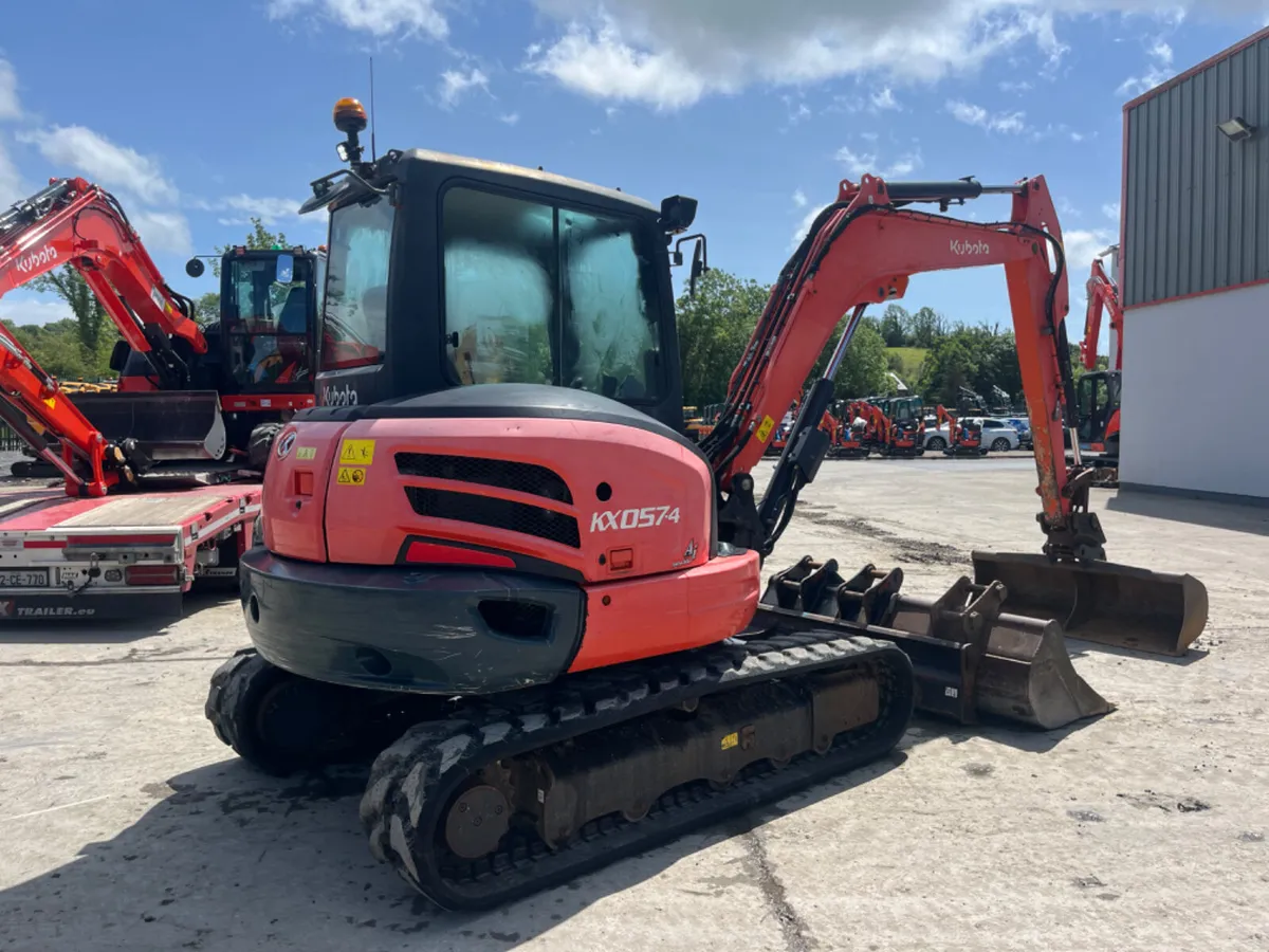 2018 Kubota KX057-4 - Image 4