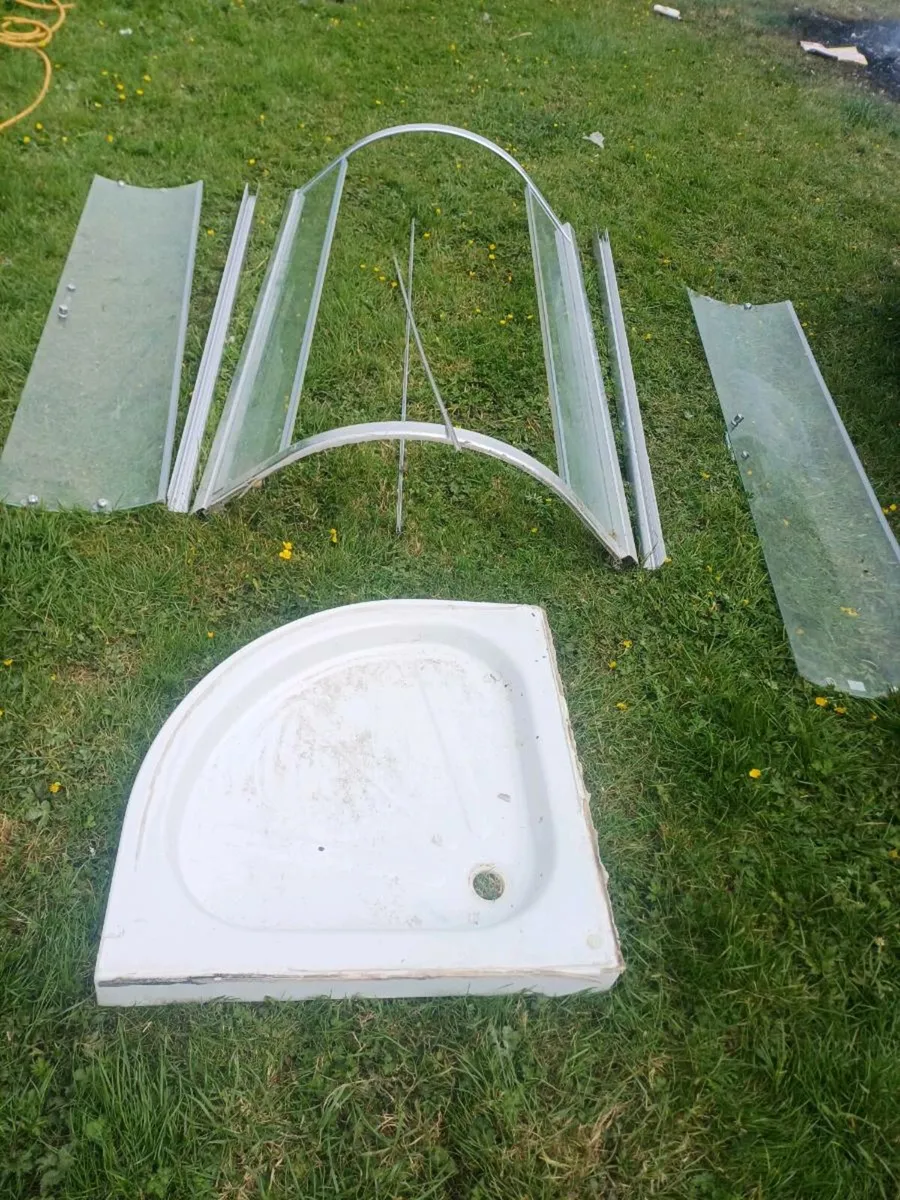 Shower Cubicle with tray