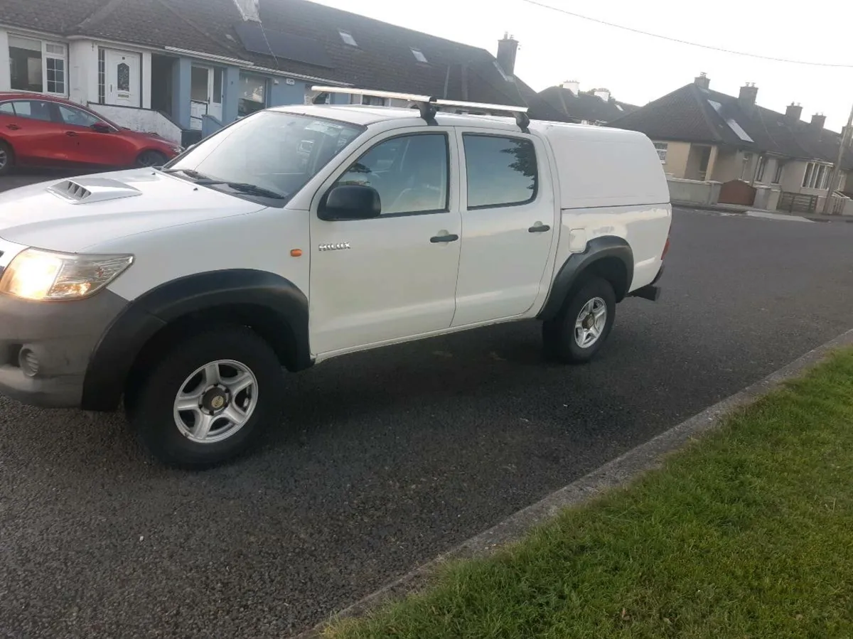 Toyota hilux - Image 4
