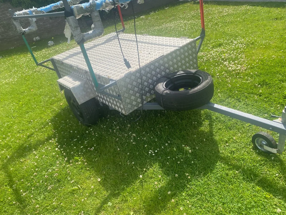 Camping car trailer - Image 1